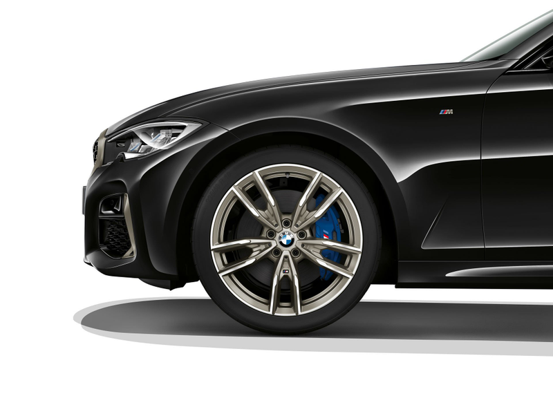 Illustration for article titled The BMW M340i Does 0-60 in 4.2 Seconds But Loses Its Manual